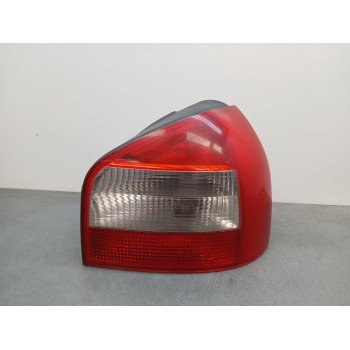 PILOTO TRASERO DERECHO 8l0945096b 