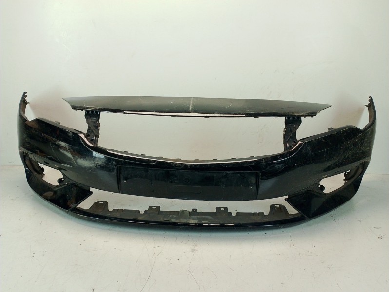 Recambio de paragolpes delantero para opel astra k (b16) 1.4 cng (68) referencia OEM IAM 39130492  