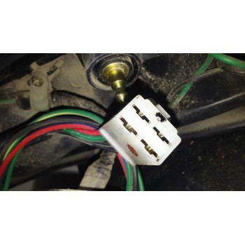 Recambio de piloto trasero derecho para daihatsu move l6 referencia OEM IAM   