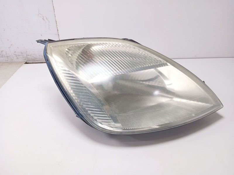 Recambio de faro derecho para ford fiesta (cbk) 1.4 16v cat referencia OEM IAM 2S6X13K046A  