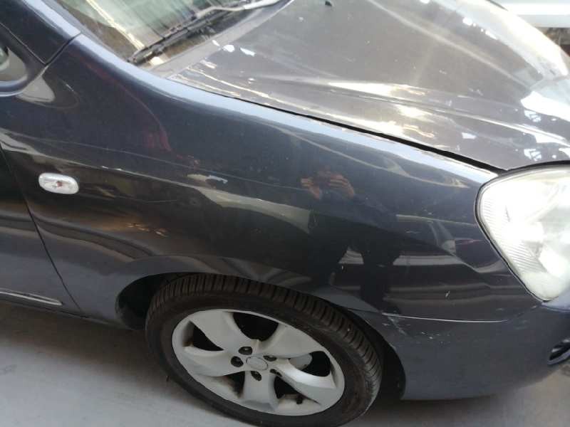 Recambio de aleta delantera derecha para kia carens (un) 2.0 crdi referencia OEM IAM 663211D050 GRIS 