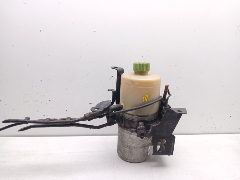 Recambio de bomba direccion para seat ibiza iii (6l1) 1.9 sdi referencia OEM IAM 6q0423156m trw 