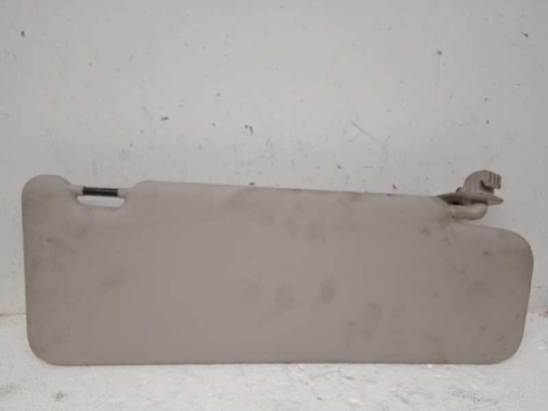 Recambio de parasol izquierdo para dacia sandero stepway referencia OEM IAM 964012333R  