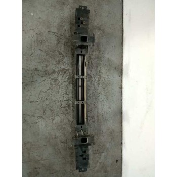 Recambio de refuerzo paragolpes delantero para land rover discovery v6 td s referencia OEM IAM   