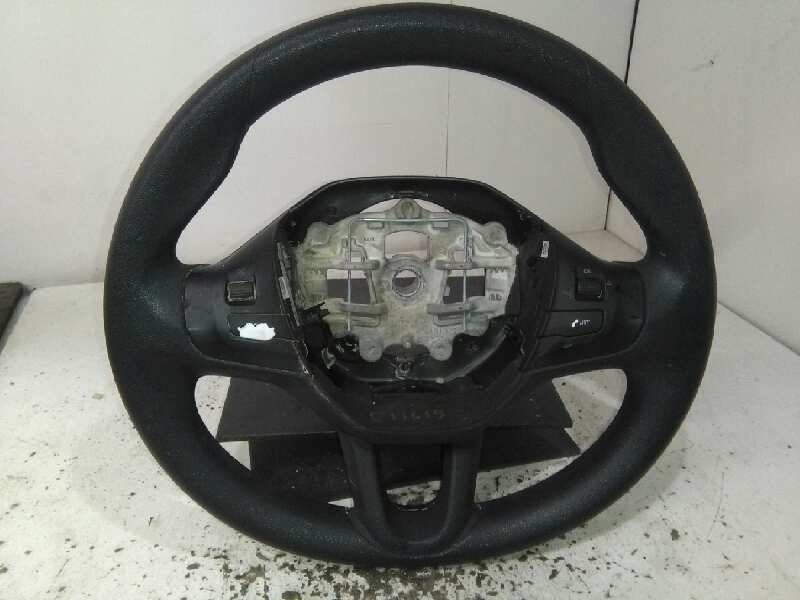 Recambio de volante para peugeot 208 active referencia OEM IAM 6191373  CON MANDOS
