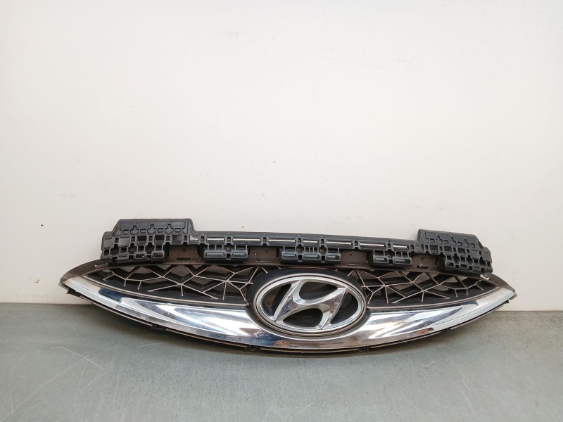 Recambio de rejilla paragolpes delantero para hyundai ix20 1.4 crdi cat referencia OEM IAM 863511k000  