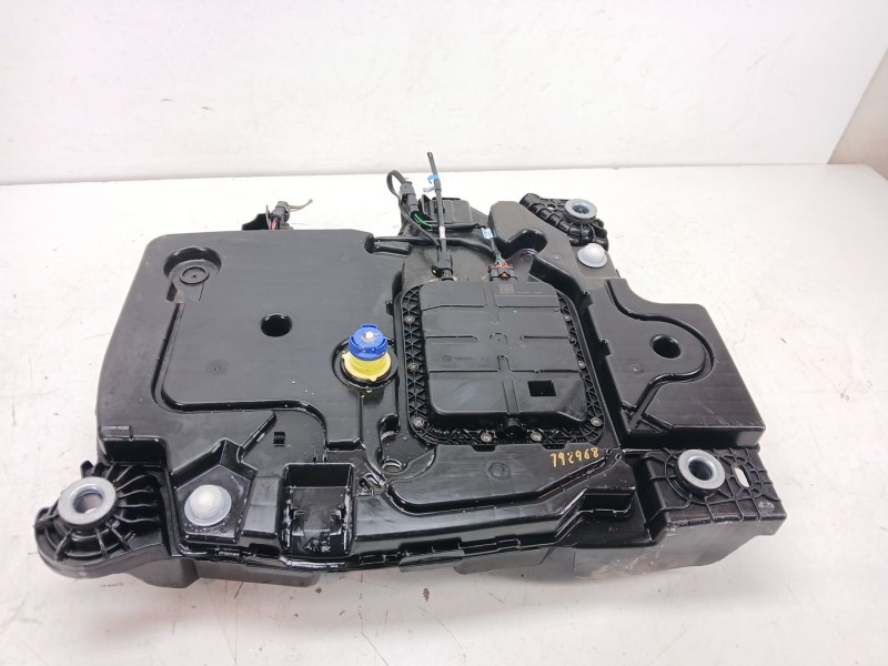 Recambio de deposito adblue para peugeot 308 business line 130 referencia OEM IAM 9818630780 21696001 P1012340