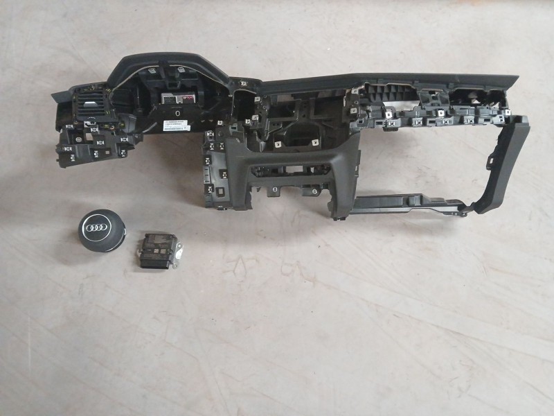 Recambio de kit airbag para audi a1 sportback (gba) referencia OEM IAM 82a880201j 82B857003G 82a880204f