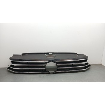 REJILLA PARAGOLPES DELANTERO 3G0853653 3G0853651