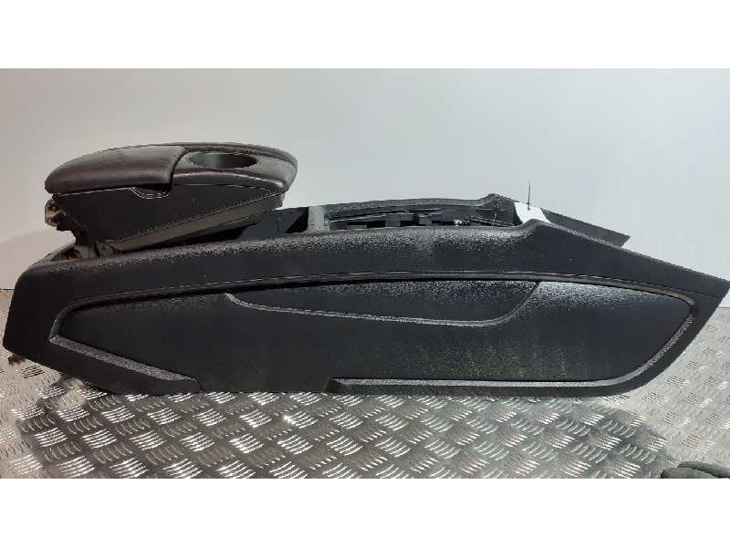 Recambio de apoyabrazos central para audi q7 (4l) 3.0 tdi referencia OEM IAM  NEGRO 