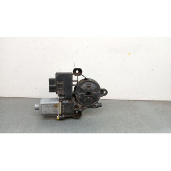 MOTOR ELEVALUNAS TRASERO DERECHO 5q0959408d 0130822694