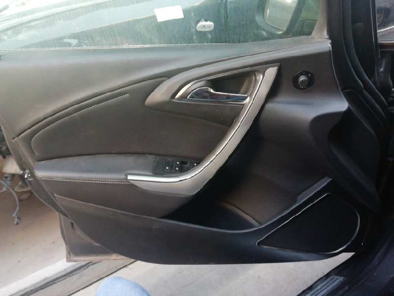Recambio de guarnecido puerta delantera izquierda para opel astra j lim. cosmo referencia OEM IAM   