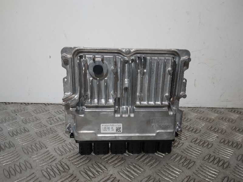 Recambio de centralita motor uce para bmw serie 1 lim. (f40) referencia OEM IAM 5A23E0101 0261S103G0 
