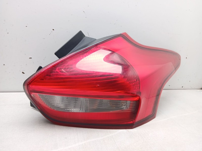 Recambio de piloto trasero derecho para ford focus iii 1.0 ecoboost referencia OEM IAM f1eb13404b  