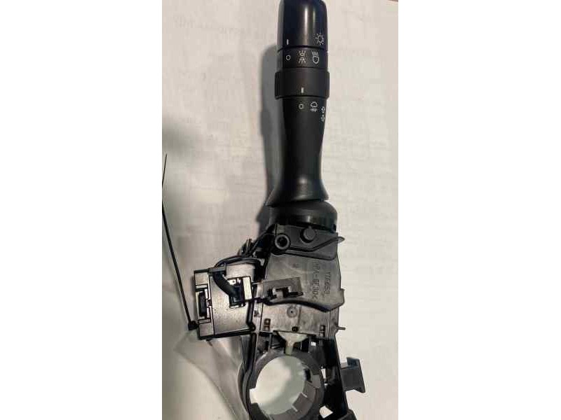 Recambio de mando luces para toyota iq básico referencia OEM IAM 17F653 173832 12611