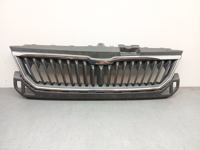 Recambio de rejilla paragolpes delantero para skoda citigo (nf1) 1.0 cng referencia OEM IAM 1ST853653  