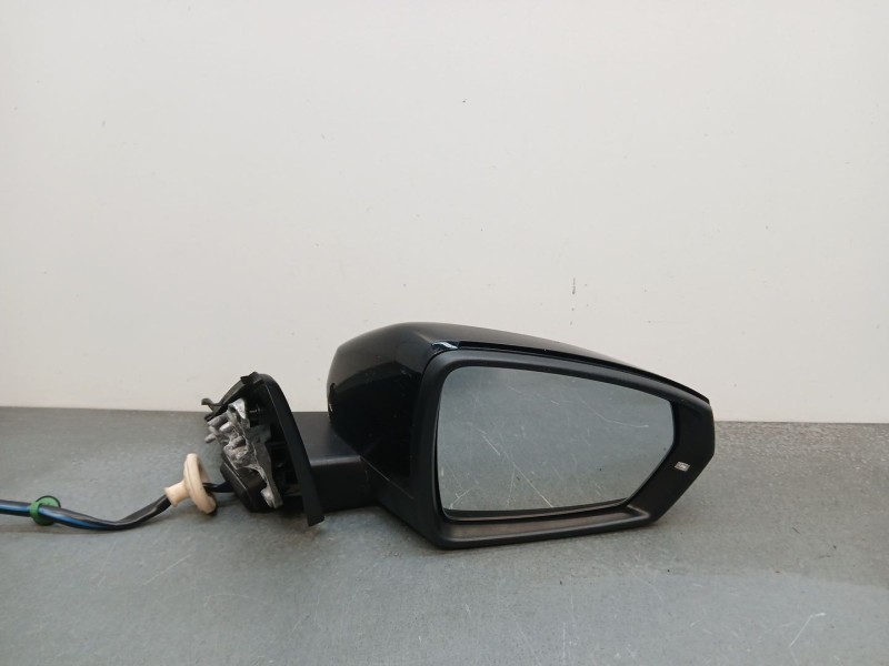 Recambio de retrovisor derecho para audi a1 sportback (gba) referencia OEM IAM 213856266 NO ABATIBLE 6 cables