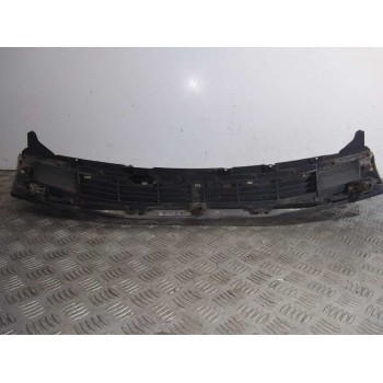 Recambio de rejilla delantera para ssangyong rexton 2.7 turbodiesel cat referencia OEM IAM   