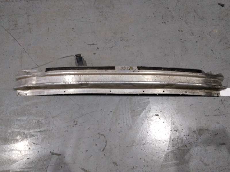 Recambio de refuerzo paragolpes delantero para audi a4 avant (8e) 2.0 tdi referencia OEM IAM   