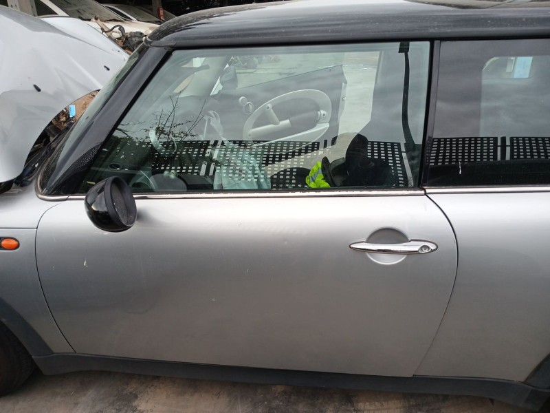 Recambio de puerta delantera izquierda para mini mini (r50, r53) cooper referencia OEM IAM 41515A2A3A1  