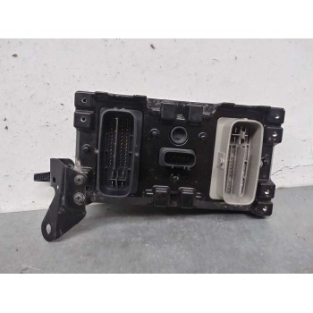 Recambio de centralita abs para lexus is 300h referencia OEM IAM 8954053340  