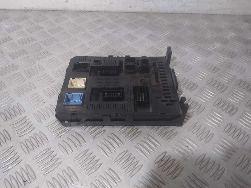 Recambio de centralita bsi para citroën c5 berlina attraction referencia OEM IAM 9661940480  BSI2004