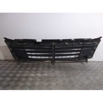 Recambio de rejilla delantera para ssangyong rexton 2.7 turbodiesel cat referencia OEM IAM   
