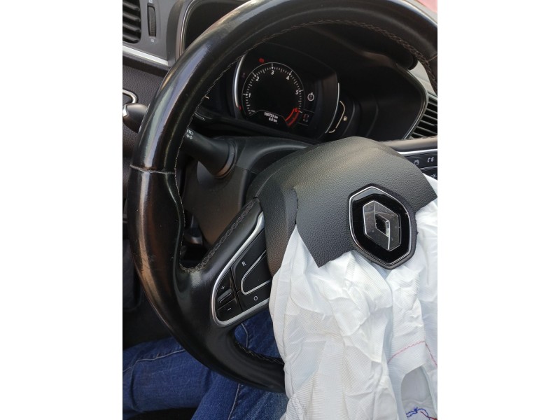 Recambio de volante para renault kadjar (ha_, hl_) 1.3 tce 140 referencia OEM IAM 484003952r  