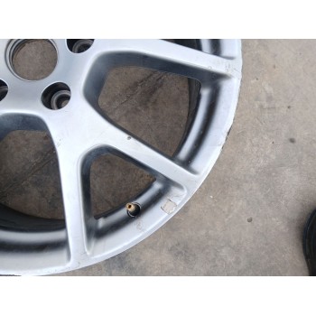 Recambio de llanta para fiat freemont (345_) 2.0 jtd referencia OEM IAM 7.0JX19 ET40 X1 