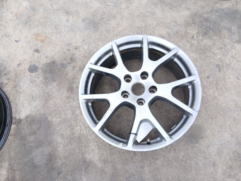 Recambio de llanta para fiat freemont (345_) 2.0 jtd referencia OEM IAM 7.0JX19 ET40 X1 