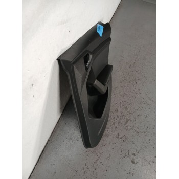 Recambio de guarnecido puerta trasera derecha para audi a1 sportback (gba) referencia OEM IAM   