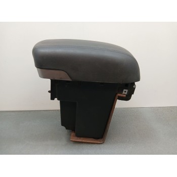 Recambio de apoyabrazos central para hyundai ix35 1.7 crdi cat referencia OEM IAM 846812y000  