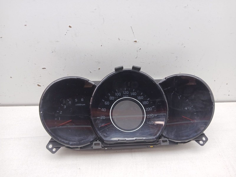 Recambio de cuadro instrumentos para kia cee´d (jd) 1.4 crdi 90 referencia OEM IAM 94003a2323  