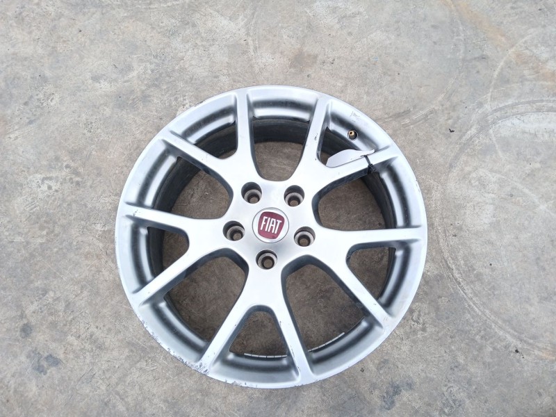 Recambio de llanta para fiat freemont (345_) 2.0 jtd referencia OEM IAM 7.0JX19 ET40 X1 