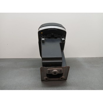 Recambio de apoyabrazos central para hyundai ix35 1.7 crdi cat referencia OEM IAM 846812y000  