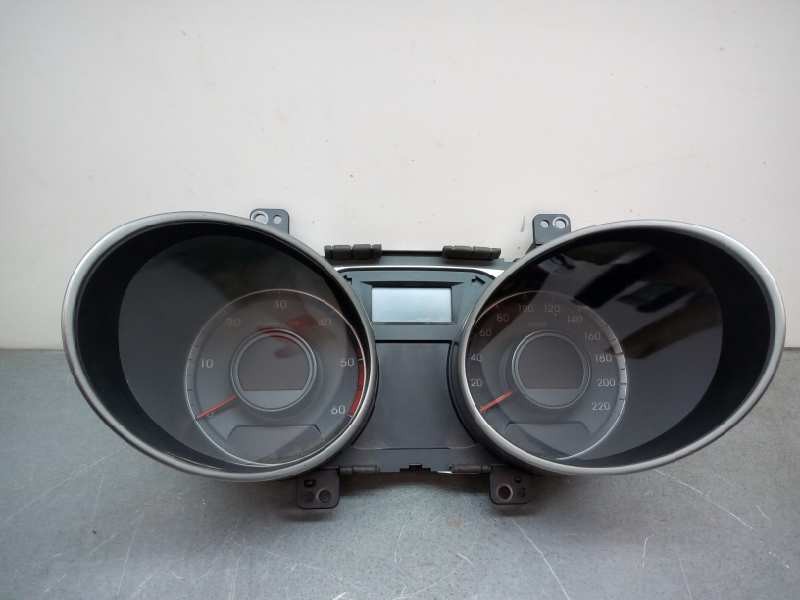 Recambio de cuadro instrumentos para hyundai ix35 1.7 crdi cat referencia OEM IAM 940032Y310  