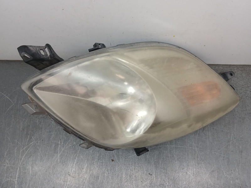 Recambio de faro izquierdo para toyota yaris (_p9_) 1.4 d-4d (nlp90_) referencia OEM IAM 811500D120  