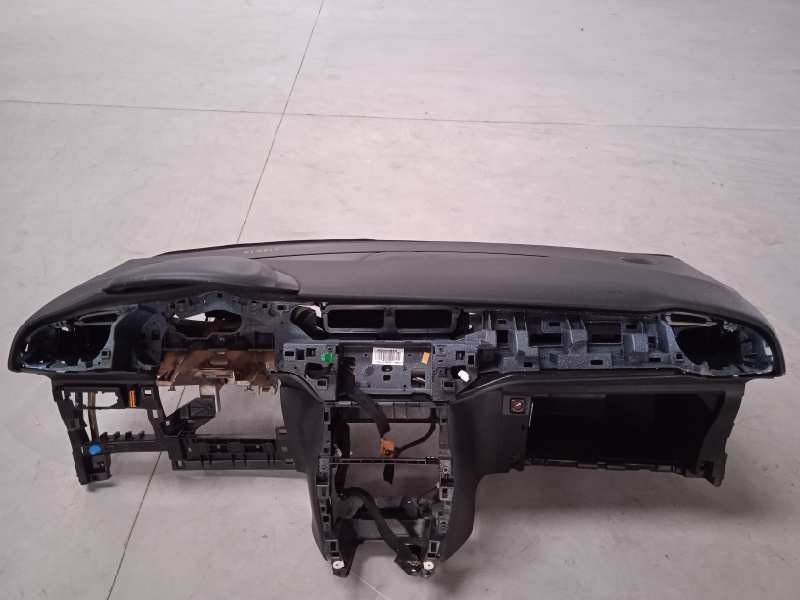 Recambio de salpicadero para citroën c3 tonic referencia OEM IAM 980168472ZD TOCADO, VER FOTOS 