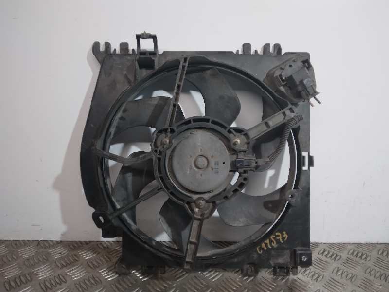 Recambio de electroventilador para renault modus confort dynamique referencia OEM IAM 8200135167 21481A4610 1831441000