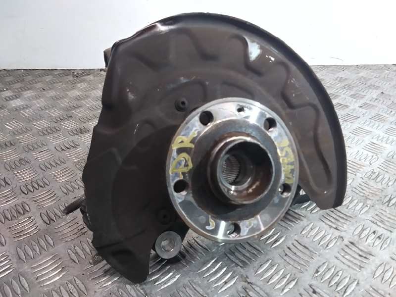 Recambio de mangueta delantera derecha para skoda superb (3v3) ambition referencia OEM IAM 5Q0407258C  