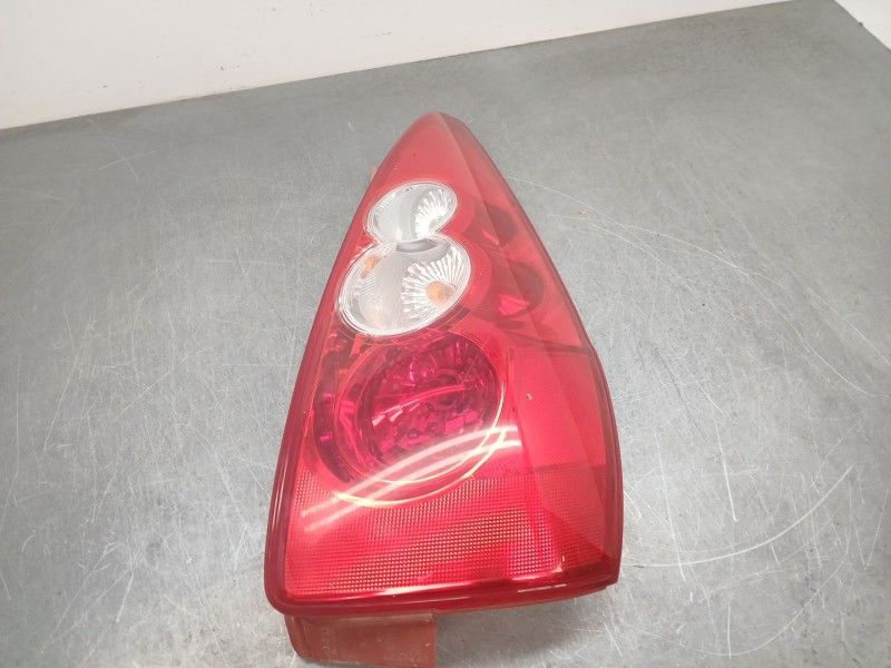 Recambio de piloto trasero derecho para mazda 5 (cr) 2.0 cd (cr19) referencia OEM IAM C23551150E  