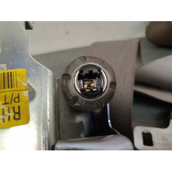 Recambio de pretensor airbag derecho para kia carens (un) 2.0 crdi referencia OEM IAM 888201D200 88810201D200 888201D200S8