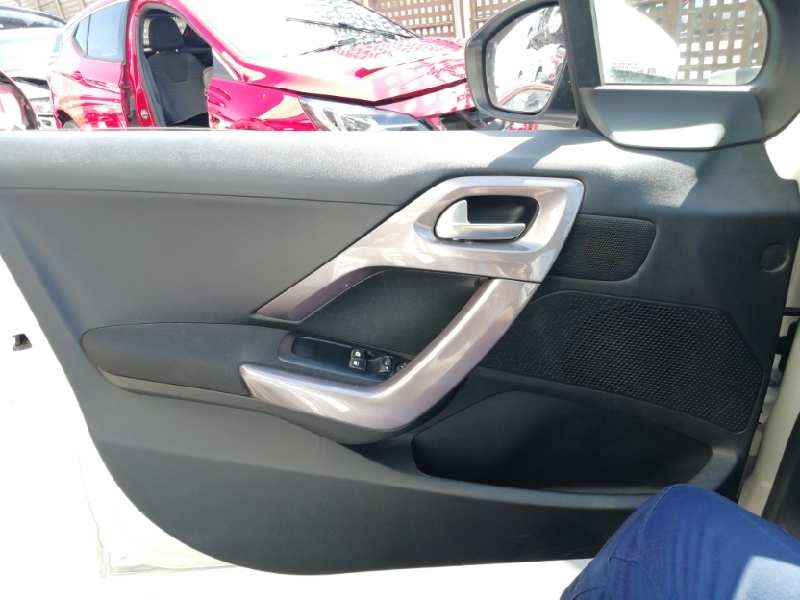 Recambio de guarnecido puerta delantera izquierda para peugeot 2008 (--.2013) style referencia OEM IAM   