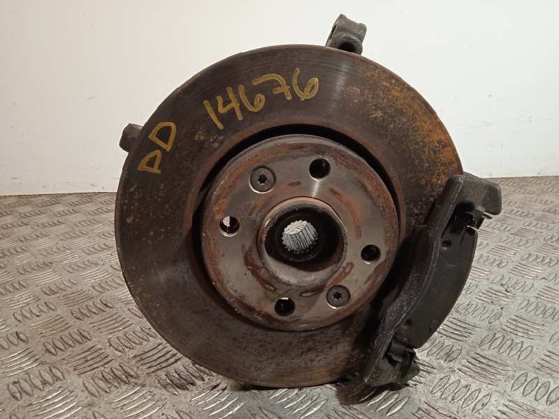 Recambio de mangueta delantera derecha para renault kangoo furgón compact comfort referencia OEM IAM   