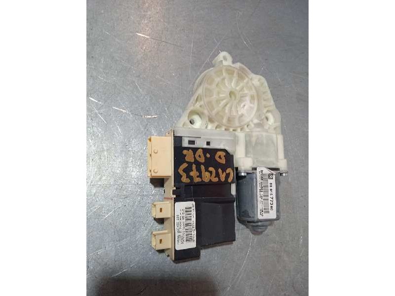 Recambio de motor elevalunas delantero derecho para citroën c4 coupe collection referencia OEM IAM 9681577380  