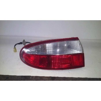 PILOTO TRASERO IZQUIERDO EXTERIOR 3P