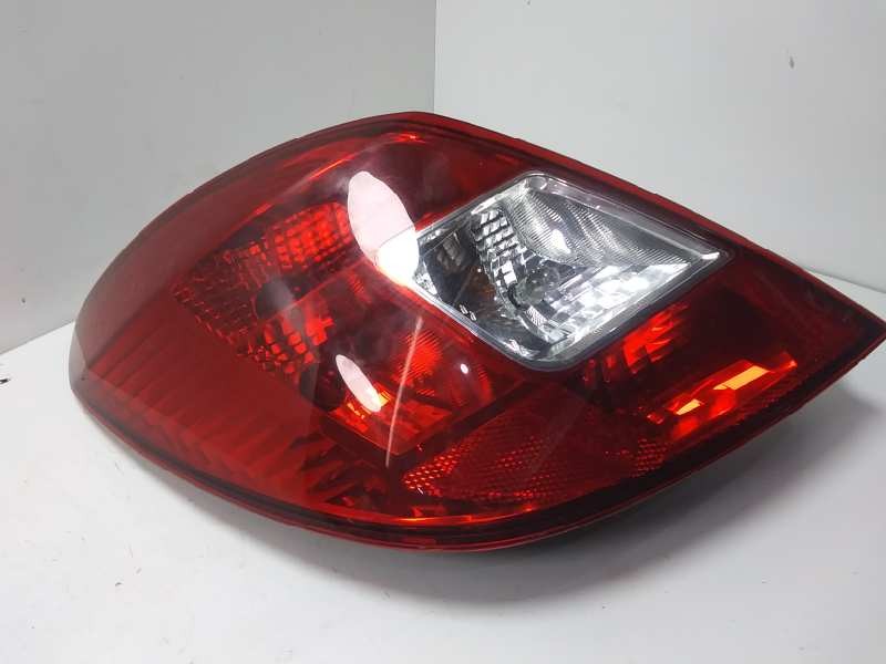 Recambio de piloto trasero izquierdo para opel corsa d selective referencia OEM IAM 13269050 89318811 5 PUERTAS