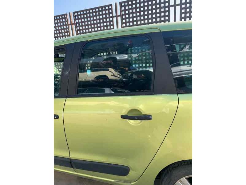 Recambio de puerta trasera izquierda para citroën c3 picasso sx referencia OEM IAM  TOCADA PARTE DE ABAJO GOLPEADA