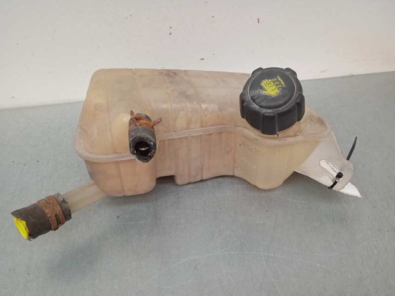 Recambio de deposito expansion para renault megane ii coupe/cabrio 1.6 16v referencia OEM IAM 8200262036  