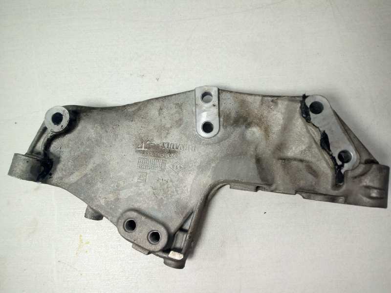 Recambio de soporte motor derecho para renault laguna iii expression referencia OEM IAM 8200741758  